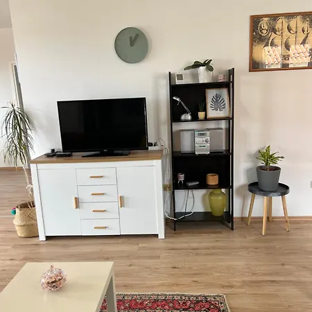 Apartments Romano בית הארחה 3*